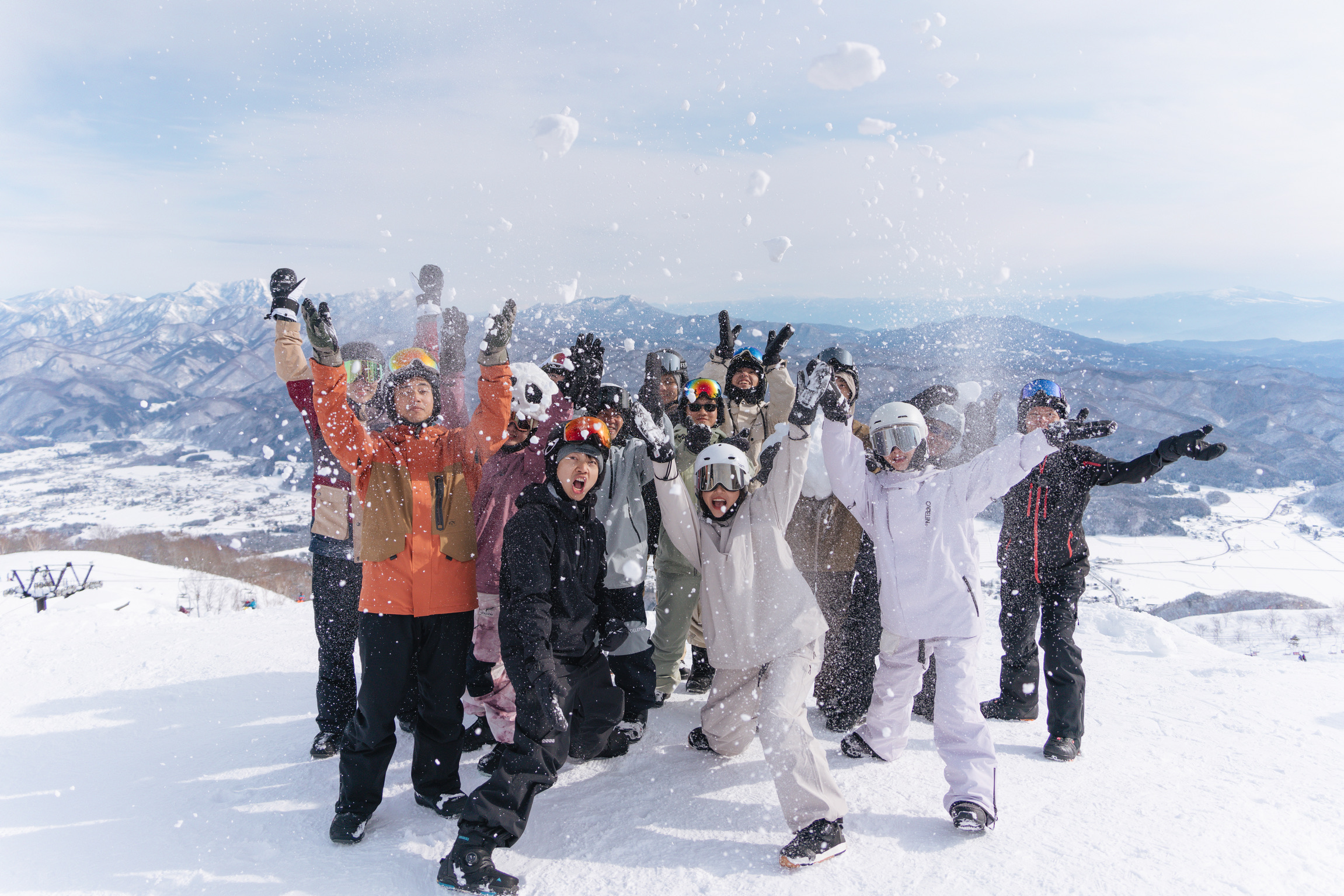 白馬雪景與滑雪纜車全景